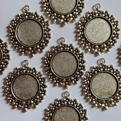 RESIN ART FLORAL BAZELS