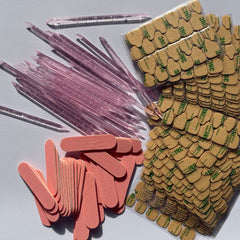 Nail application kit