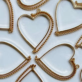 RESIN ART HEART BAZEL