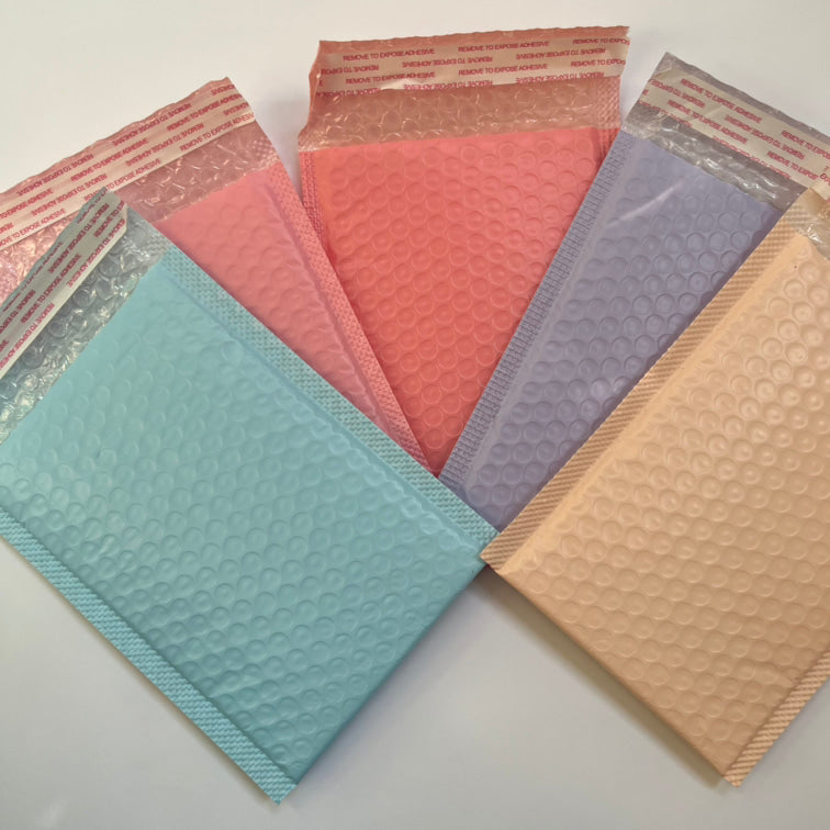 PASTEL BUBBLE MAILERS