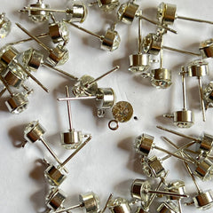 STONE STUDS
