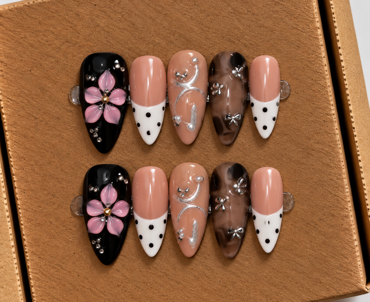 Midnight Blossom Press-On Nails 🖤🌸