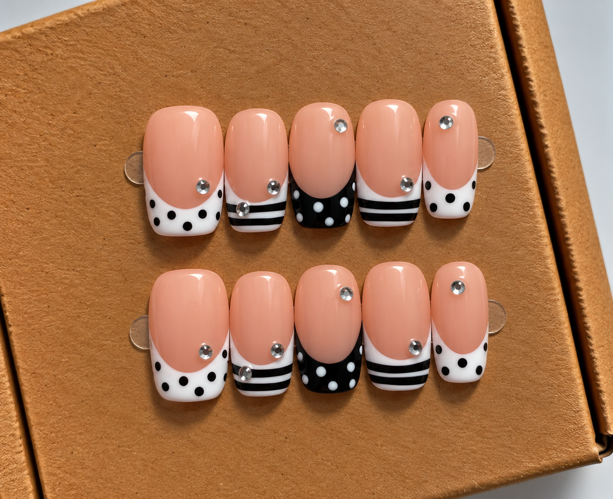 Polka Dot Chic Press-On Nails 🖤✨