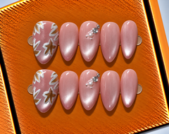 Blush Pink Floral Shimmer Press-On Nails 🌸✨